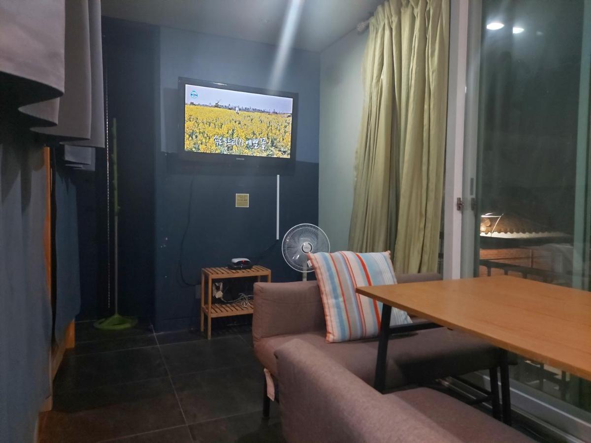 Buzz Guesthouse Hostel Сеул Екстериор снимка