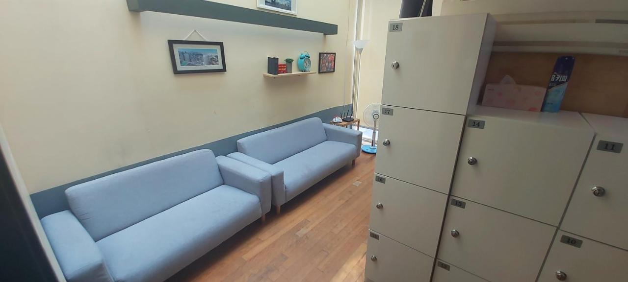 Buzz Guesthouse Hostel Сеул Екстериор снимка