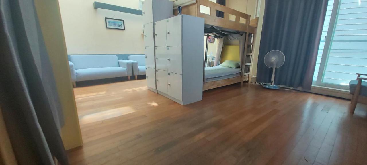 Buzz Guesthouse Hostel Сеул Екстериор снимка