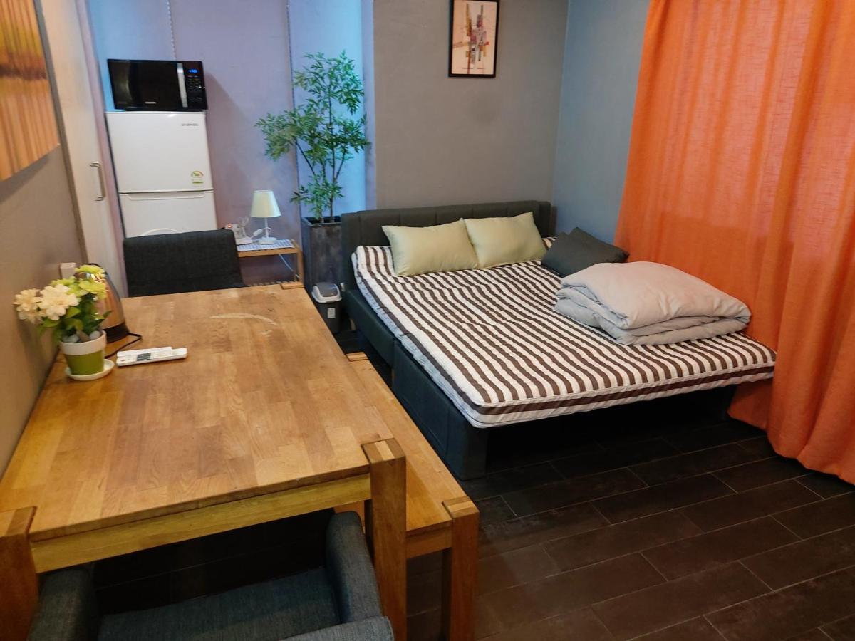 Buzz Guesthouse Hostel Сеул Екстериор снимка