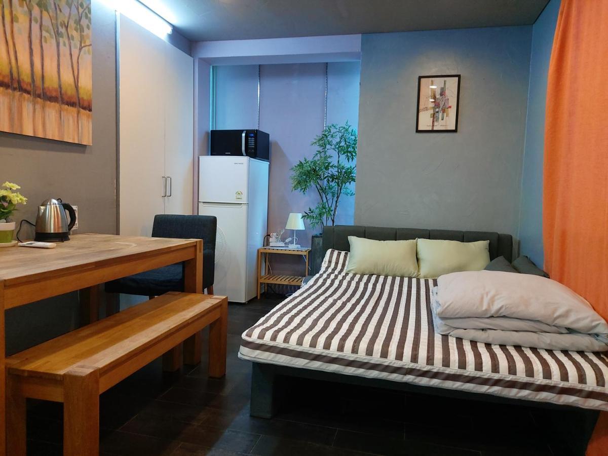 Buzz Guesthouse Hostel Сеул Екстериор снимка